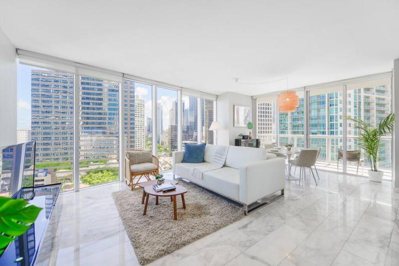 Luxurious 2/2 W Pool At Icon With Lux Brickell — забронировать отель в Майами