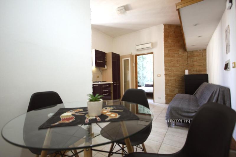 San Giovanni Holiday House — отель с удобствами в Риме