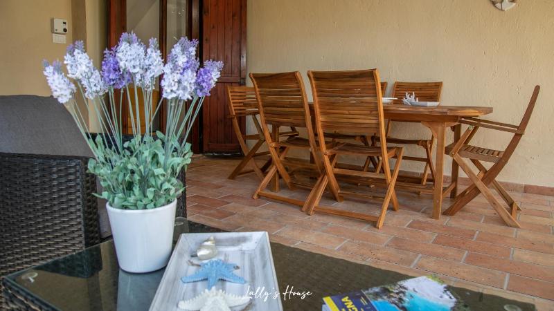 Lally's House a Porto San Paolo - Accogliente Casa Vacanze