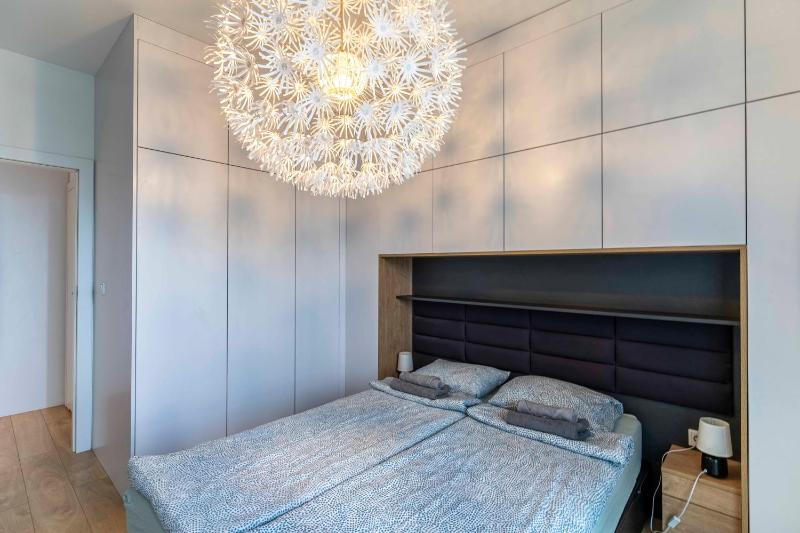 FIRST -- Green Zoliborz Apartment 2 — забронировать отель в Варшаве