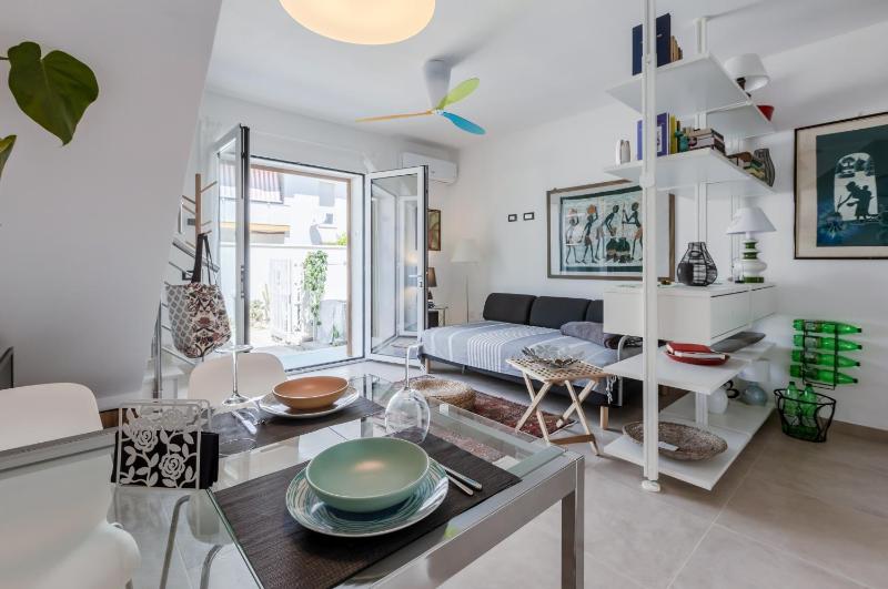 Pula Modern Apartment - Elegante con parcheggio