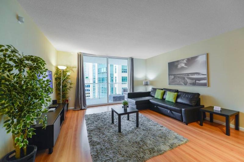 Amazing 1 Bedroom Condo at Brickell w parking pool — забронировать отель в Майами