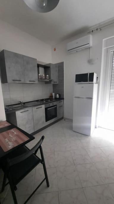 Casa Clara a Oristano - Elegante appartamento con giardino