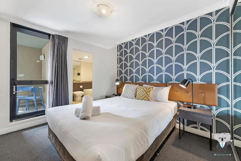 KozyGuru Haymarket 2Bedroom Apt With Amazing View Walk To Darling Harbour NHA653-1501 — отель с удобным расположением в Сиднее