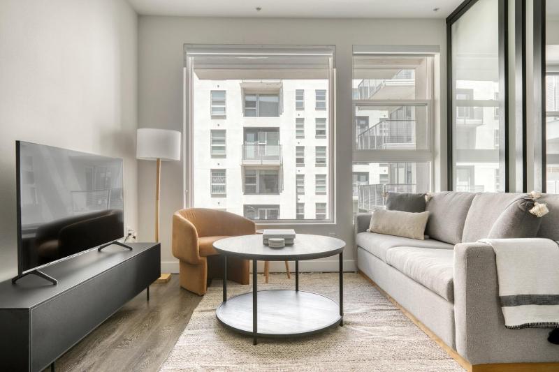 Hollywood 1br w pool gym nr Santa Monica Blvd LAX-903 — комфортный отель в Лос-Анджелесе