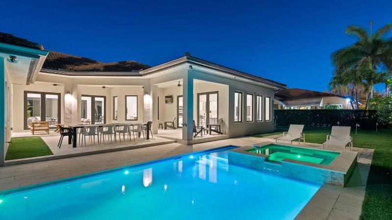 Villa Grand — комфортный отель в Майами