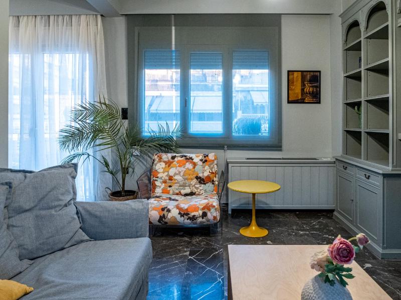 Photographer's penthouse in Athens — забронировать отель в Афины