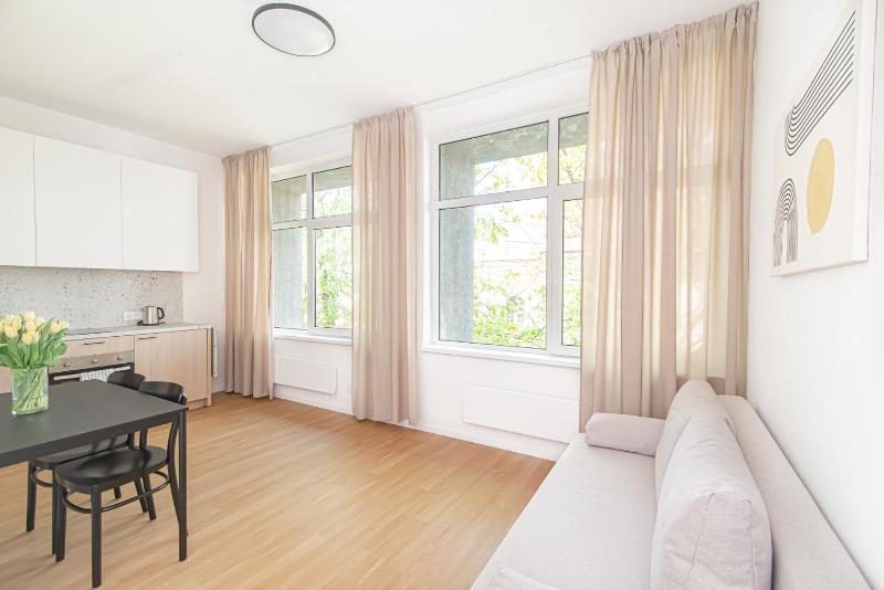 Lovely apartment with great location No 2 by URBAN RENT — отель в Вильнюсе, Литва