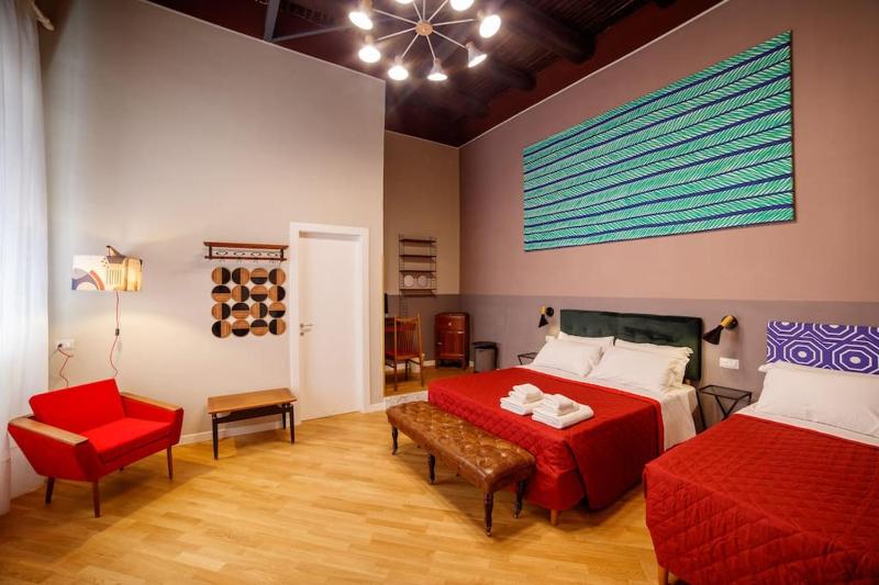Bellini Design Complete Apartment, three bd+3 bath — отель с удобствами в Неаполе