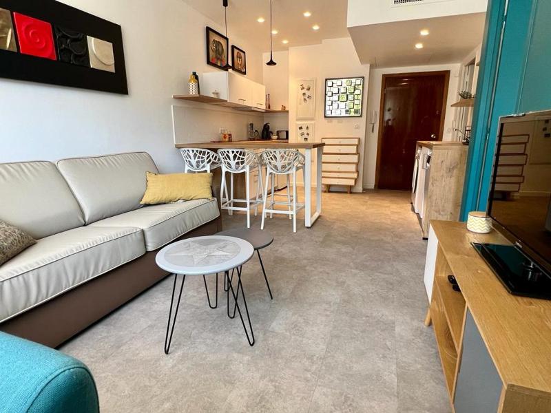 Bd Grosso apt 4 prs, 300m plage, clim, parking — комфортный отель в Николь