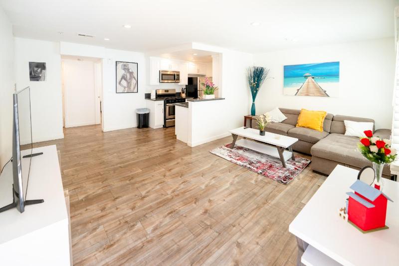 Koreatown 1 Bedroom Close to Downtown LA — отель в Лос-Анджелесе, Соединенные Штаты Америки
