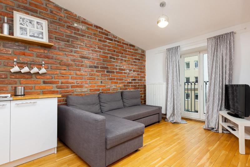 Warsaw City Centre Apartment Poznanska with Air-Conditioning by Noclegi Renters — отель с удобным расположением в Варшаве