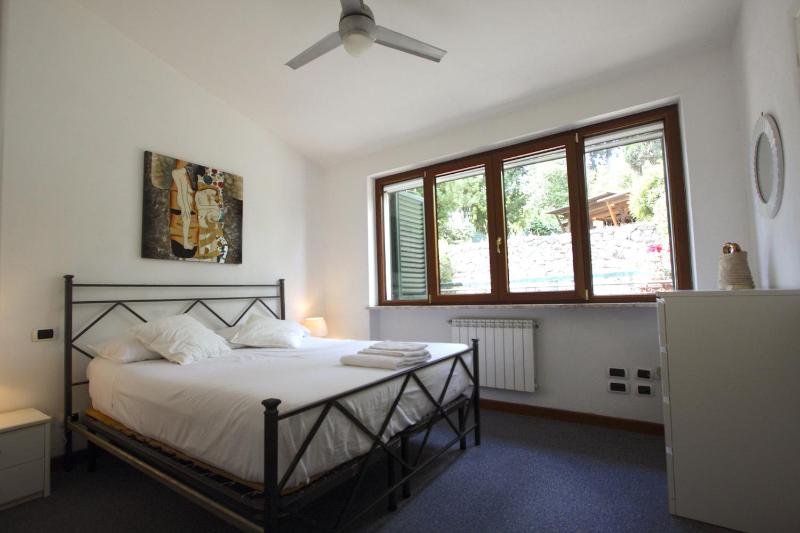 Appia Antica 1BR with swimming pool — отель с удобствами в Риме