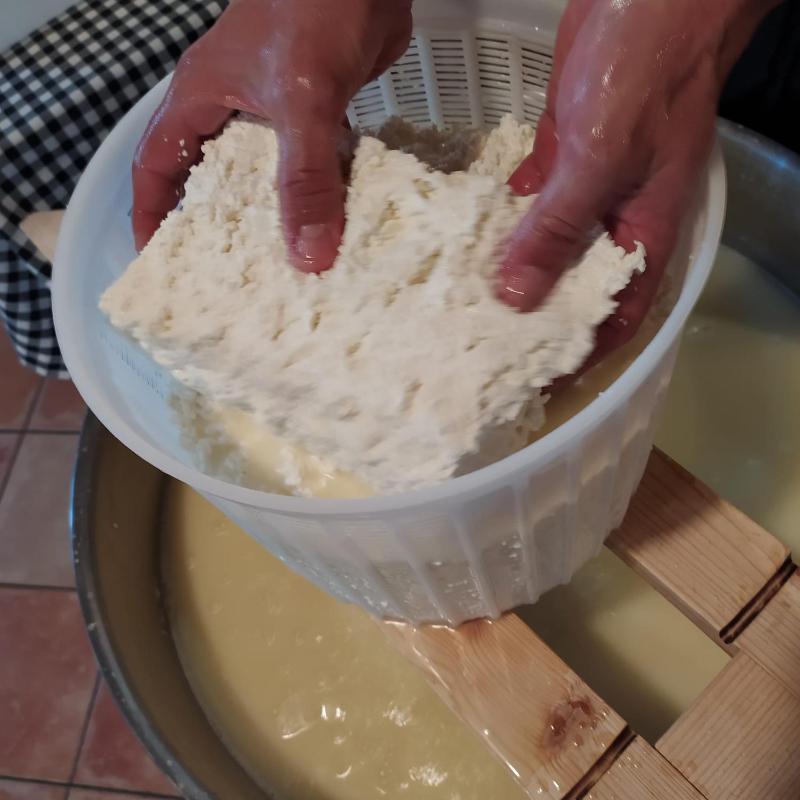 Rioxoris a San Nicolò - B&B con Ristorante e Giochi