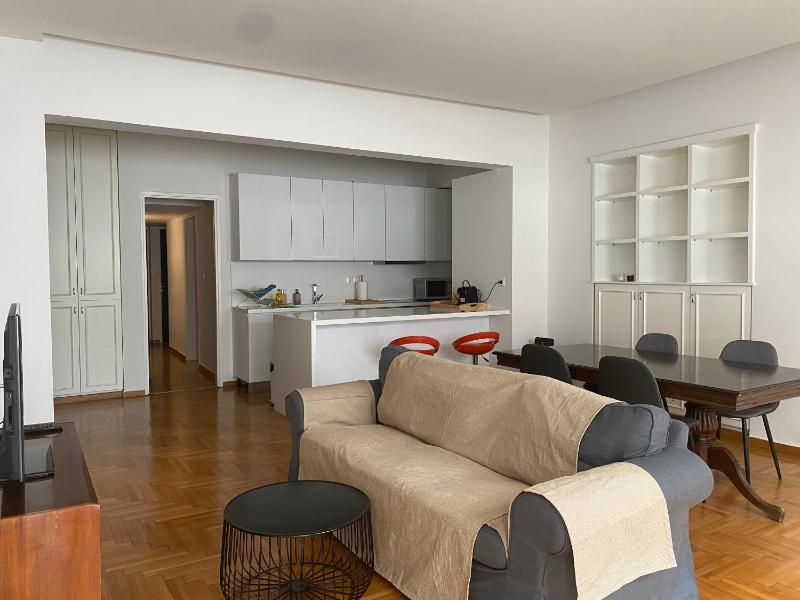 Apartment in Fancy Athenian Neighbourhood — комфортный отель в Афины