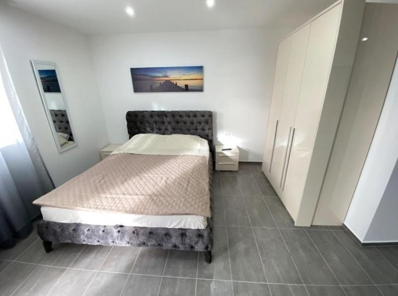 Apartment Nika Budva — отель с удобным расположением в Будва
