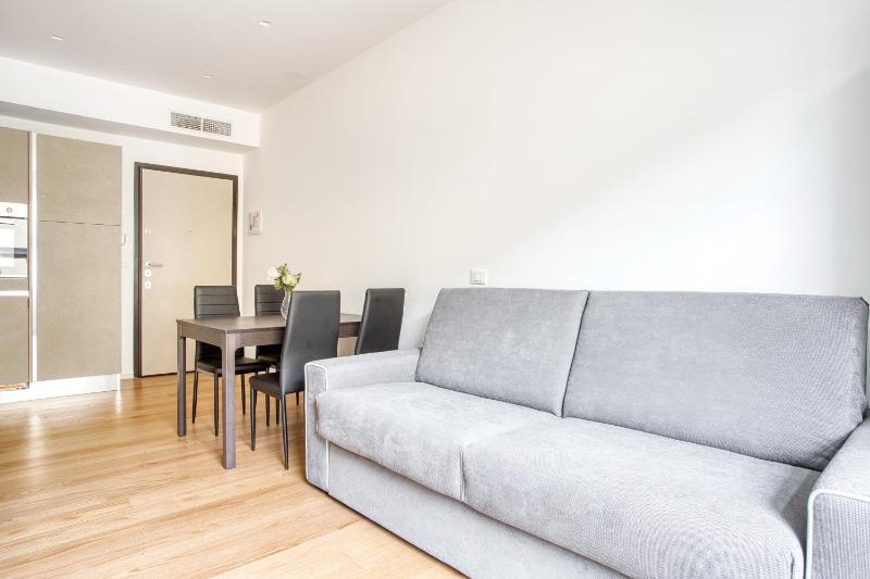 JOIVY Cosy flat near the city centre — забронировать отель в Милане