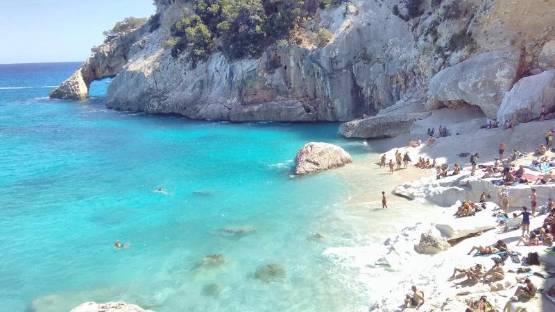 La Pavoncella a Lotzorai - Moderno Appartamento Vicino Mare