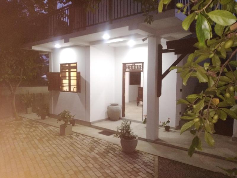 Villa White 14 Hikkaduwa — забронировать отель в Хиккадува