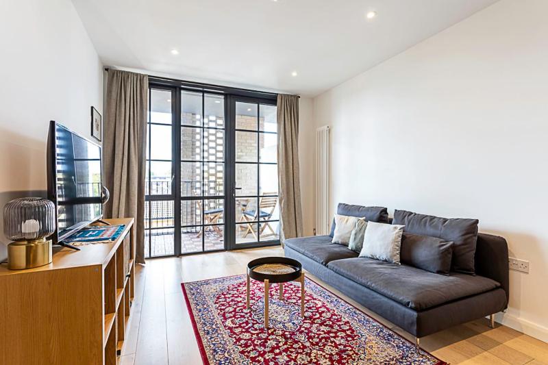 Spacious Modern Hackney Flat — отель с удобствами в Лондоне