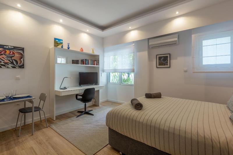 Цены на Brand new apartment in Athens в Афины