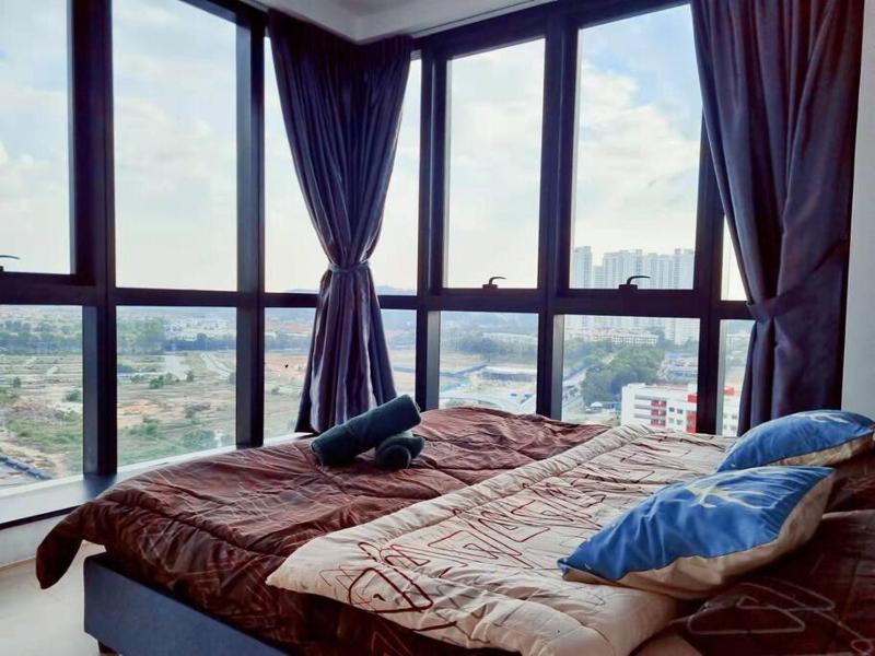 2Room/Revo Aurora/Pavilion2/5pax — комфортный отель в Куала-Лумпуре