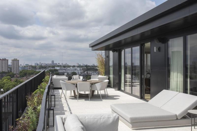 Modern Apartments at Enclave located in Central London — отель с удобствами в Лондоне