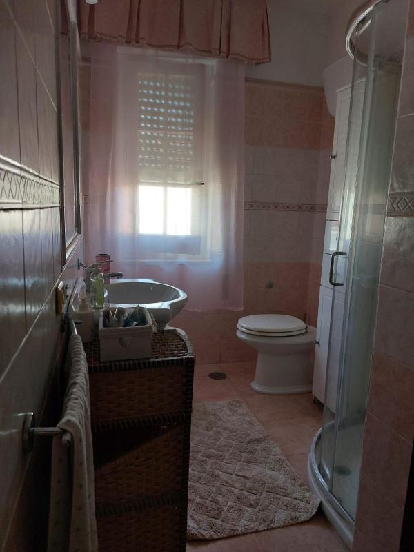 Valledoria Centro - Elegante Appartamento con Terrazza