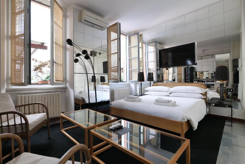 Цены на Elegant Terrace Suite в Милане