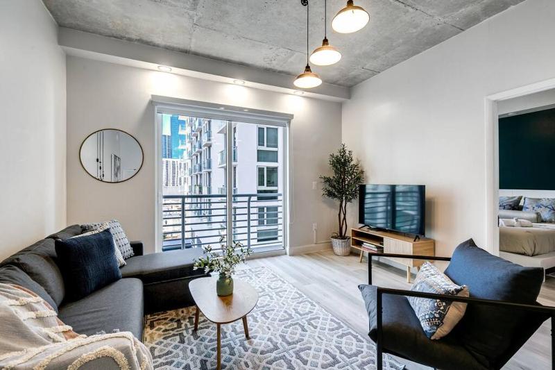 Contemporary Loft in Beautiful Down 4 people 1608 — отель с удобным расположением в Майами