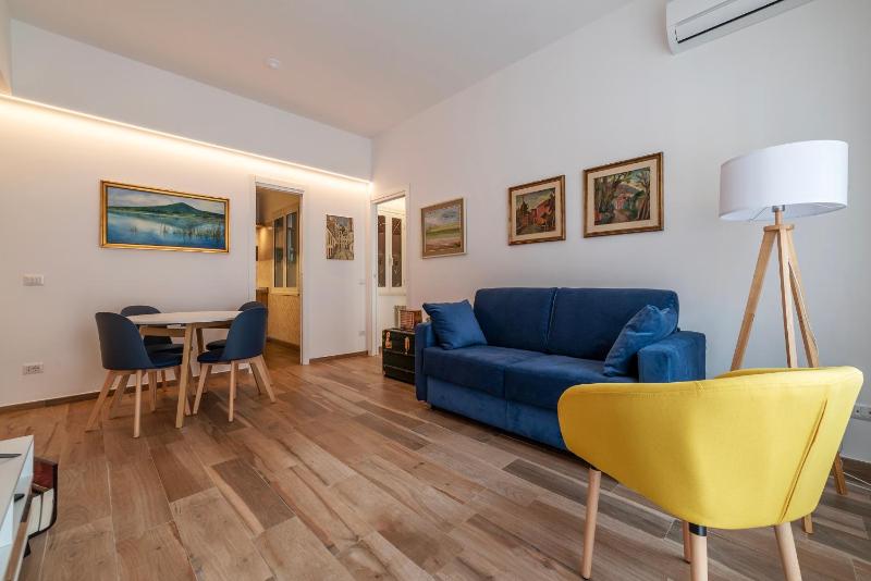Piazza Re di Roma Comfy Apartment — отель в Риме, Италия