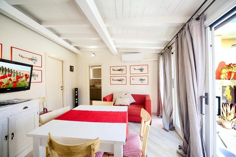 Italianway Roma 37 a Olbia - Relax con giardino
