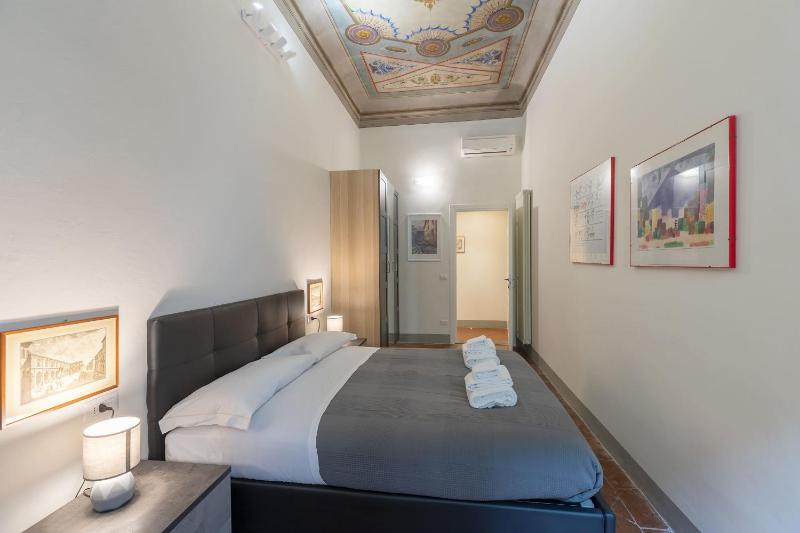 PITTI Suite-Hosted by Sweetstay — забронировать отель в Флоренции