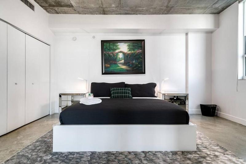 Цены на Spectacular 2-Br Apartment 4 people 1107 в Майами