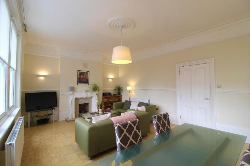 Цены на The Apartment at Athol House в Лондоне