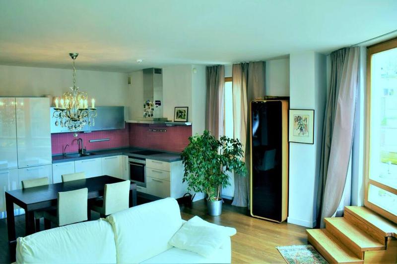 Spacious apartment with the terrace — отель с удобным расположением в Вильнюсе