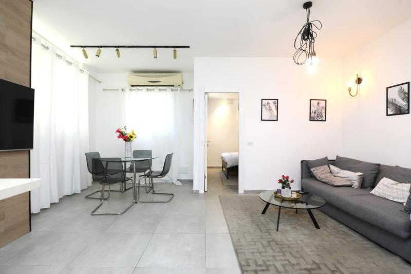 Luxury Apartment in the heart of Tel Aviv — отель с удобным расположением в Тель-Авиве
