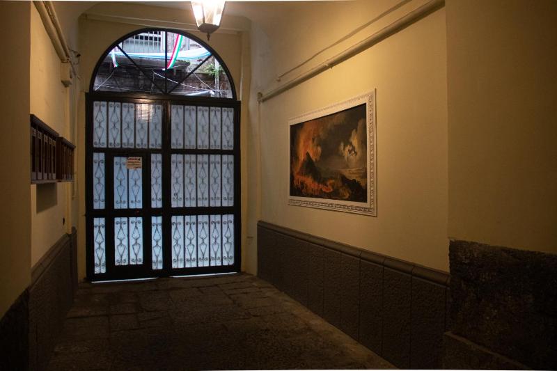 Toledo Alley — отель с удобным расположением в Неаполе