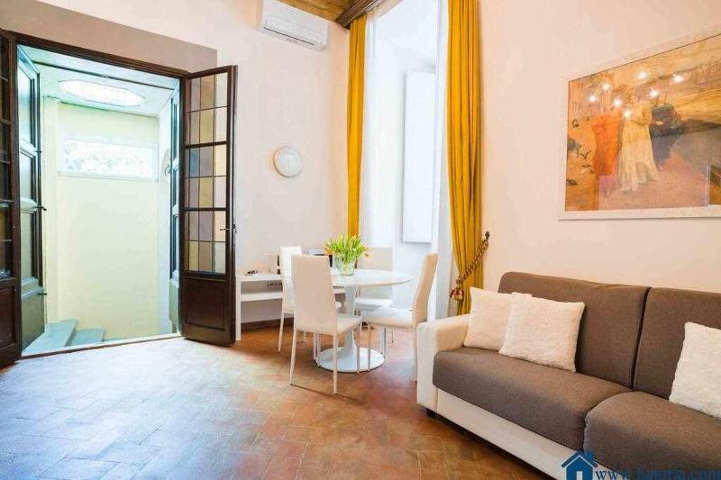 Цены на Rossini Apartment With private Entrance в Флоренции