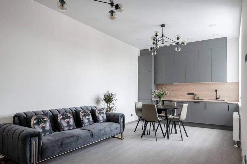 Spacious home in Central Riga — забронировать отель в риге