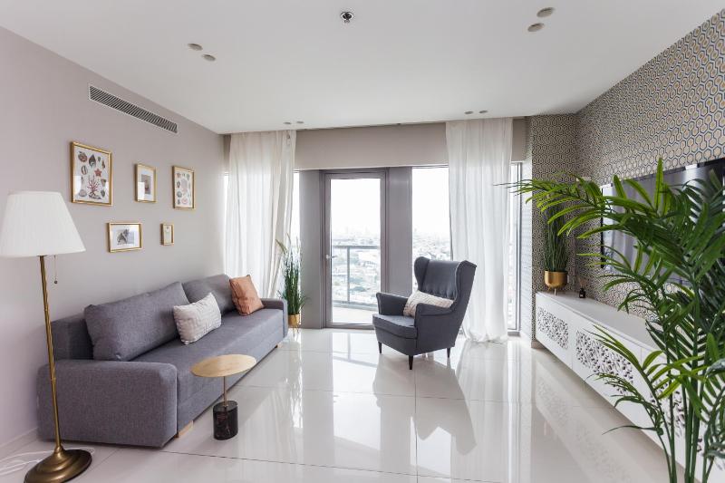Beautiful apartment in Neve Tzedek Tower — отель с удобствами в Тель-Авиве