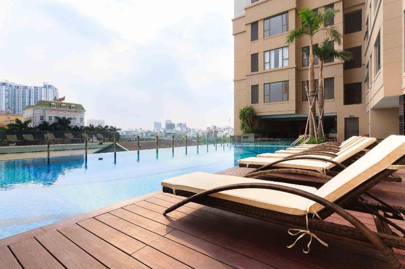 The Tresor beautiful apartments in center pool gym free — отель в Хошимине, Вьетнам