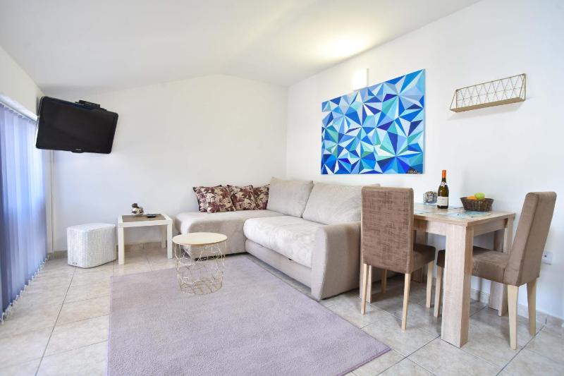 Apartman 3 — забронировать отель в Будва