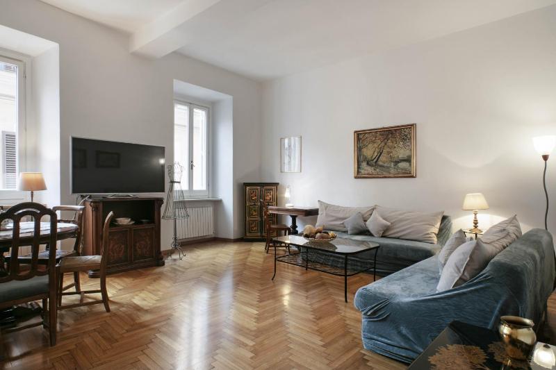 Trevi Fountain Apartment — комфортный отель в Риме