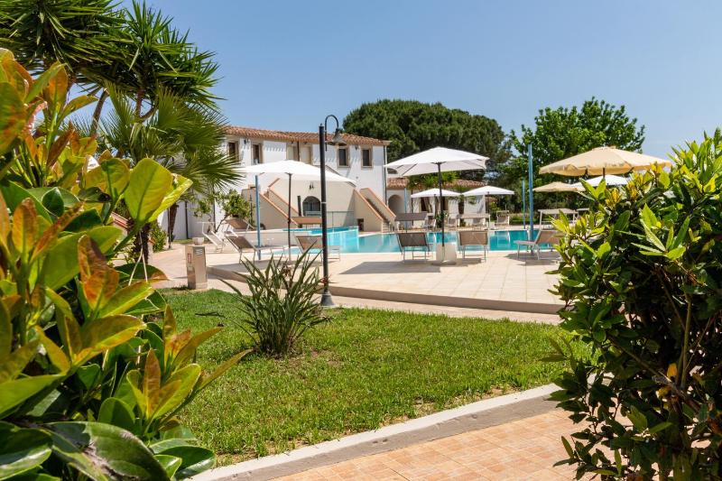 Museddu Beach a Cardedu - Lussuoso Aparthotel Piscina