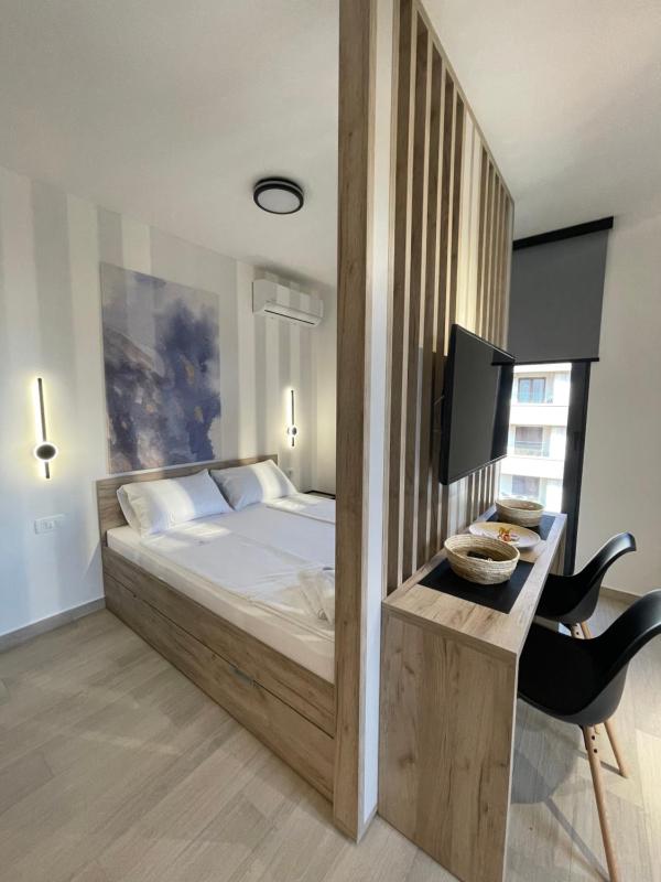 Dora Family Apartments Budva — забронировать отель в Будва