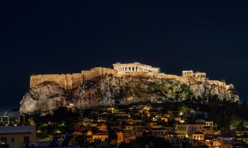 Acropolis Luxury Penthouses with Majestic Views — отель с удобствами в Афины