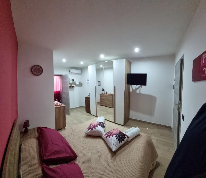 A Casa di Lina a Olbia - Guesthouse con giardino