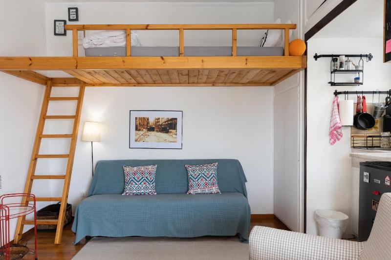 Rooftop Athens Central Studio — отель в Афины, Греция