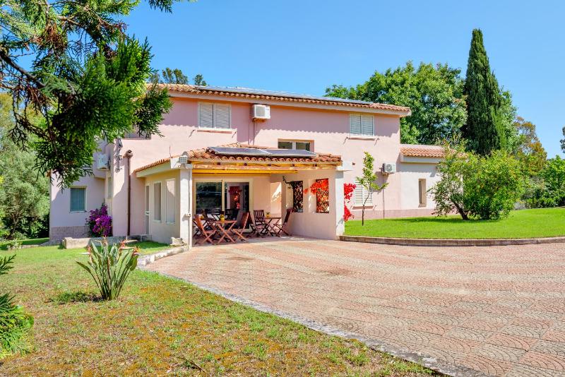 Villa La Nicchia ad Arzachena - Lussuosa villa con piscina